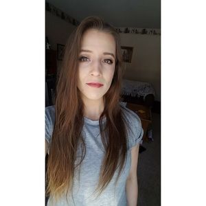 Meet your Posher, Celia